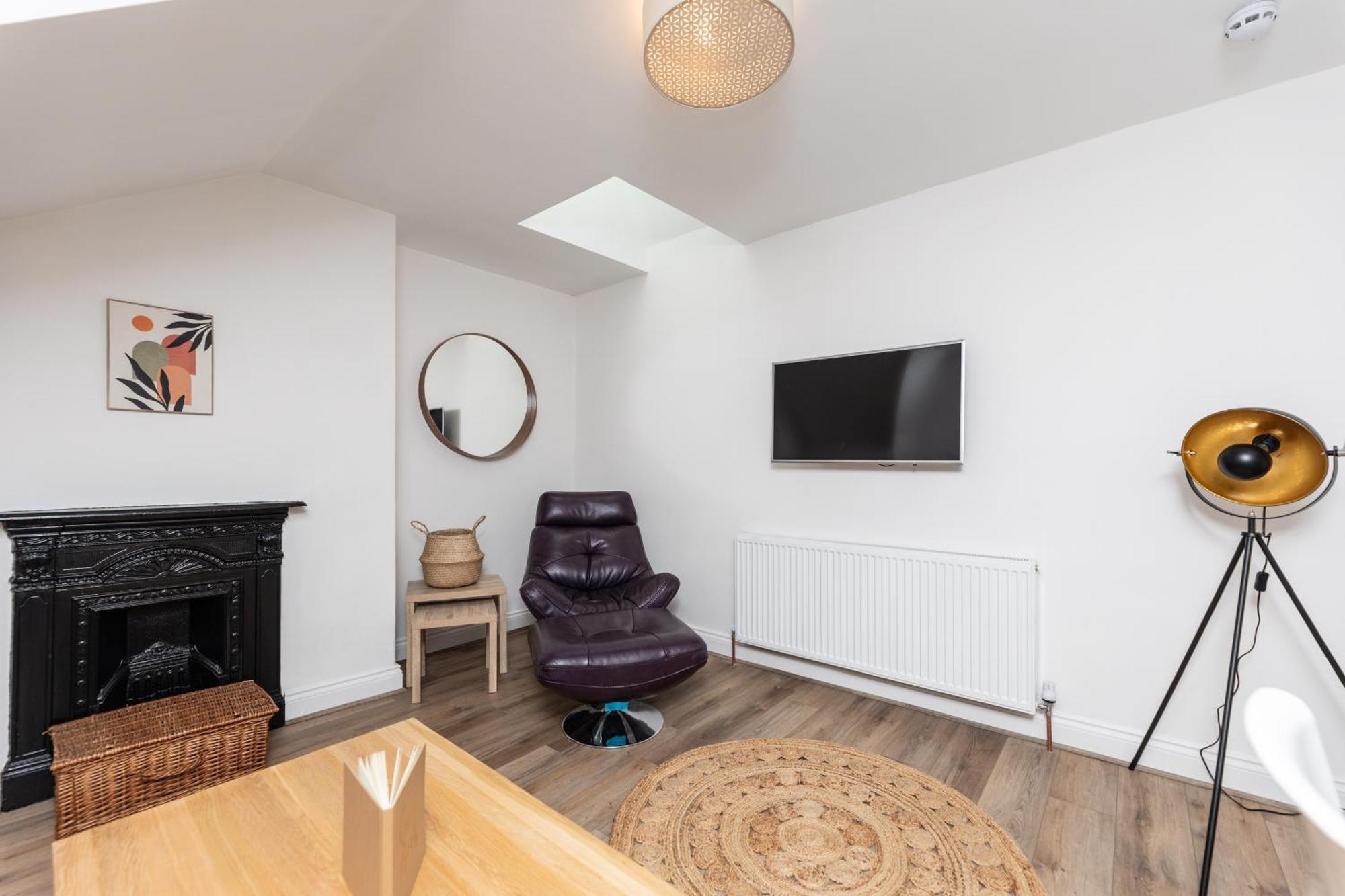 Appartamento Beautiful Loft Flat In Oakwood Leeds  Esterno foto